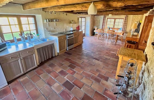 Paussac-et-Saint-Vivien Cottage | Secluded country side cottage with private pool