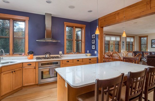 Newry House | Secluded and Elegant - Mountain Retreat with peaceful Sunday River Road Setting