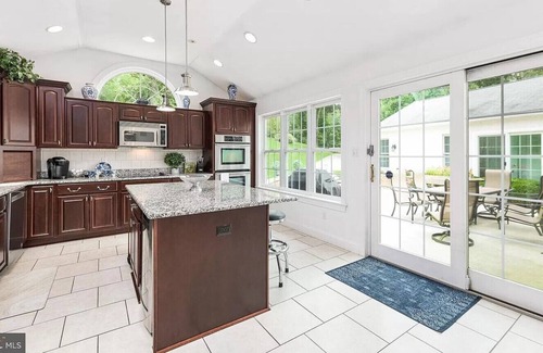 Phoenixville House | Secluded and peaceful 5 bedroom family friendly home with pool