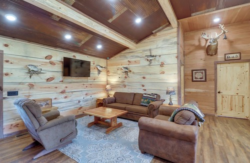 Newnata Cabin | Secluded Arkansas Retreat Near Fishing & Hiking!