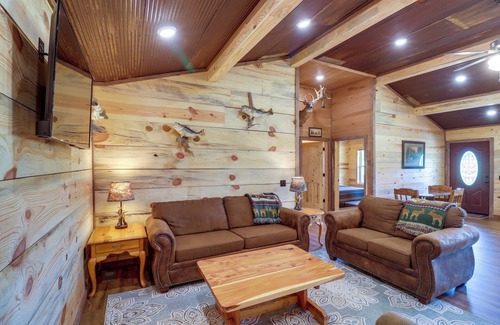 Newnata Cabin | Secluded Arkansas Retreat Near Fishing & Hiking!