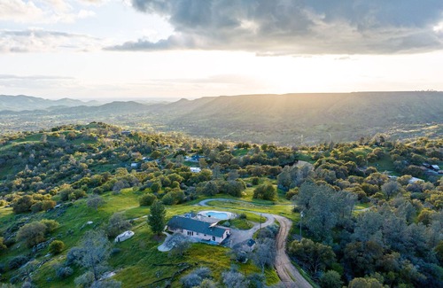 Clovis House | Secluded Beautiful Mountainside Getaway with a Pool & Views