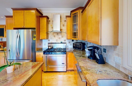 Belmont House | Secluded Belmont Getaway