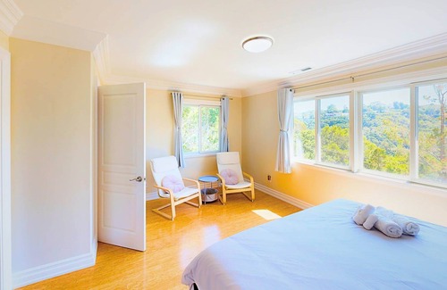 Belmont House | Secluded Belmont Getaway