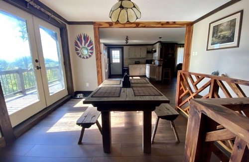 Pickens Cabin | Secluded cabin 365° views pet friendly fire pits #1 place to enjoy fall foliage
