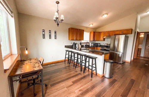 Florissant House | Secluded Cabin | fishing/hiking/relaxing/fireplace