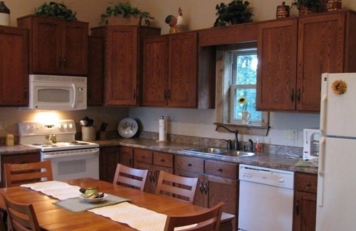 English Cabin | Secluded Cabin High Above Patoka Lake, 15 Minutes to French Lick