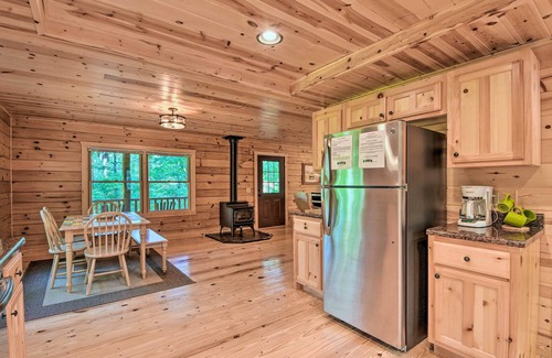 Murphy Cabin | Secluded Cabin w/Deck 13 Miles to Downtown Murphy