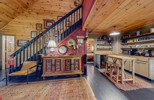 Sautee Nacoochee Cabin | Secluded cabin with game room, wood fireplace, firepit, & great decks