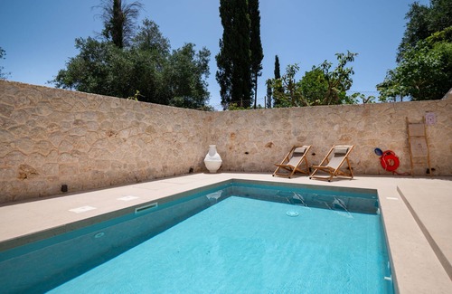 Kouramades Villa | Secluded Charm: Abournela, Kouramades, Corfu - Aircon, Smart TV, Tavernas