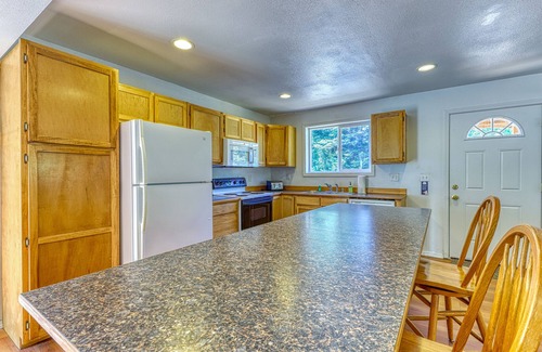 North Bend House | Secluded & comfortable dog-friendly home with deck plus ATV/boat parking