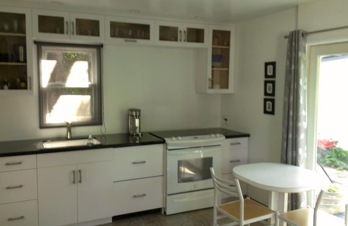 South Middle River Cottage | Secluded Cottage in Tropical Oasis