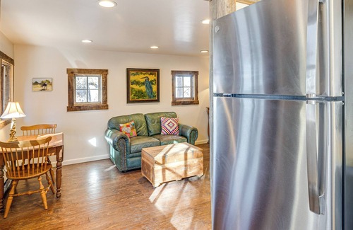 Lazear Cottage | Secluded Couple's Retreat on Farm in Paonia!
