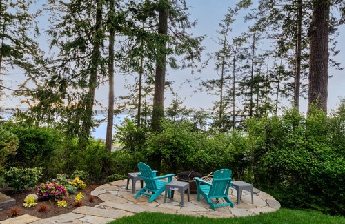 Coupeville House | Secluded dog-friendly studio with free WiFi, kitchenette & nearby beach access