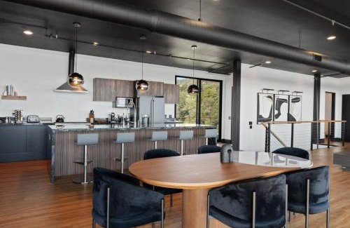 Pauma Valley House | Secluded Dream Home with Hot Tub and Full Gym on 20 Acres