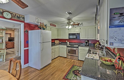 Edgemont House | Secluded Edgemont Getaway w/Huge Outdoor Deck!