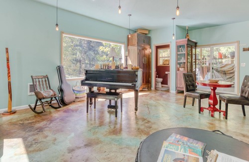 Cedar Hills House | Secluded forest home with private hot tub - dog-friendly - 6 minutes to downtown