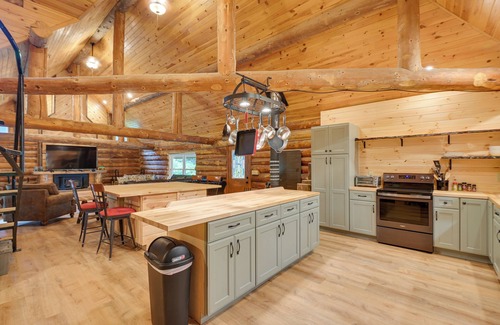 Greenville Cabin | Secluded Greenville Cabin: Walk to Moosehead Lake!