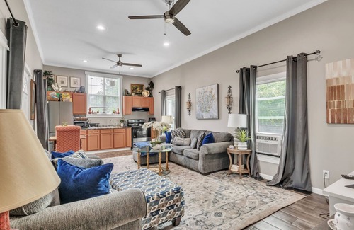 Mayhew House | Secluded Guest Suite | Gazebo & Sauna Access
