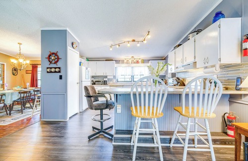 Hampstead House | Secluded Hampstead Vacation Rental with Deck!