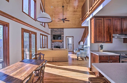 Kedron House | Secluded Hilltop Columbia Home w/Deck + Views!