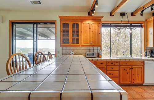 Kelseyville House | Secluded Home in The Heart of Wine Country!