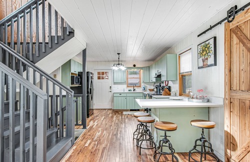 Oxford House | Secluded home near the lake with huge sunroom, firepit, gas grill, & private W/D