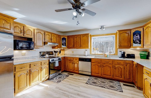Jay House | Secluded home on 15 acres w/private hot tub, sauna, fireplaces, & Jay Peak views