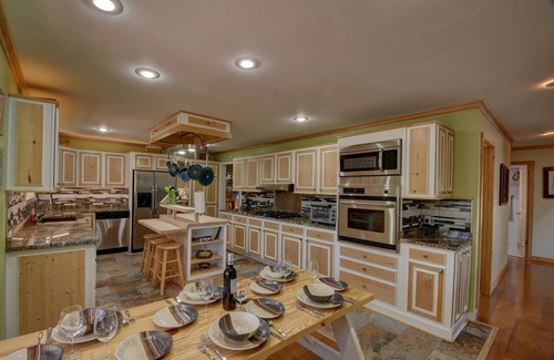 Hayesville House | Secluded home on 24 acres