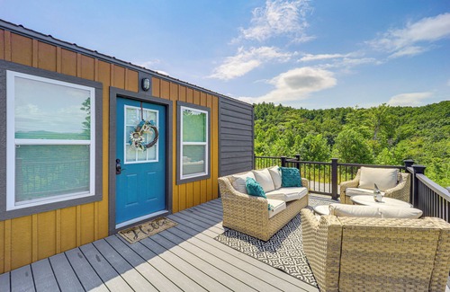 Lenoir Apartment | Secluded Lenoir Tiny Home w/Private Hot Tub!
