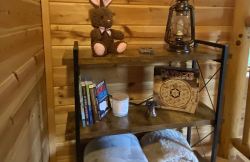 Jefferson Cabin | Secluded Log Cabin+Hot Tub+New River+Grill