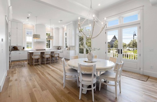 Greenway Park House | Secluded Luxury w/Golf Cart Near Eastern Lake