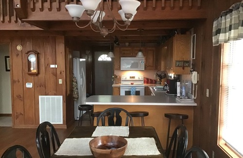 La Follette Cabin | Secluded Lynch Hollow Lagoon Cabin