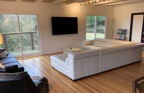 Crescent Hill House | Secluded Mid Century Home in Crescent Hill on a 1/2 acre in the city