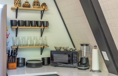 Marshall Cabin | Secluded Modern AFrame, Direct Mountain Views, Lush Forest & Creek, Checkin 12pm