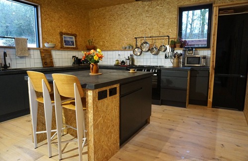 Long Barn House | Secluded modern Eco House with 6 separate en-suite cabins and no neighbours!