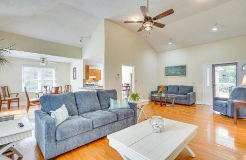 Mount Pleasant House | Secluded Mount Pleasant Home - 6 Mi to Beaches!