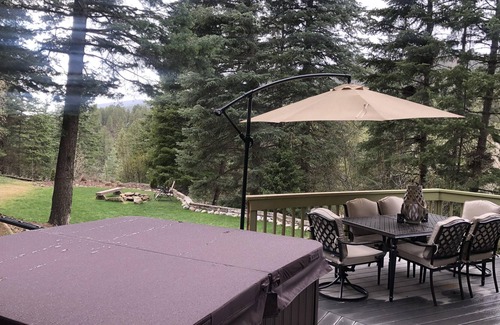 Durango - Purgatory House | Secluded Mountain Cabin - Hot Tub - 20 Min to Downtown Durango