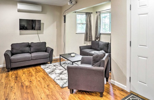 Douglas City House | Secluded Mountain Home near River - Dog-Friendly