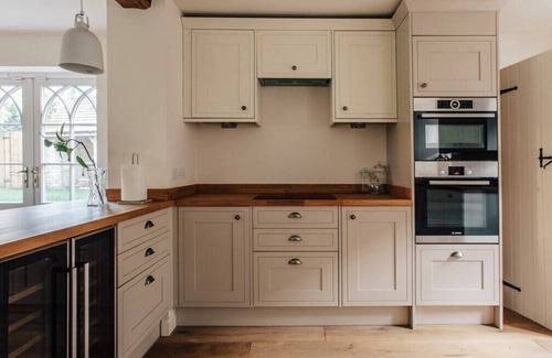 Kingham House | Secluded New Family-Friendly House Cotswolds AONB
