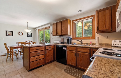 Ellison Bay House | Secluded Northern Door home w/Trails, Fire Pit, near The Clearing Folk School