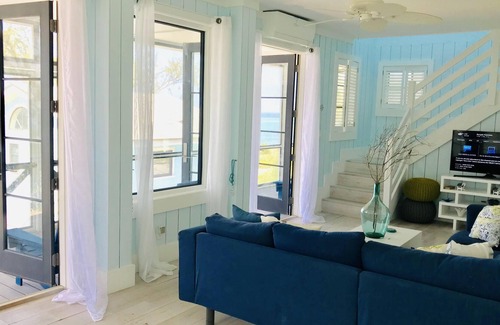 Rainbow Bay Cottage | Secluded Ocean View Hideaway