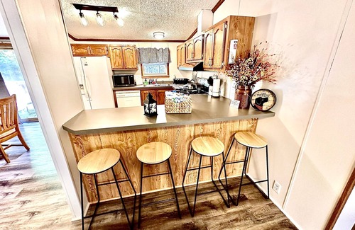 Hayward House | Secluded/Pet-friendly home on 3+ acres, close to downtown Hayward/ATV Trails