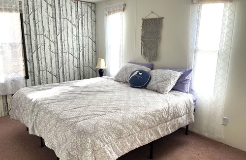 Siler City Other | Secluded Place On 22 Acres, Farmland & Nature, Near River & Lake, Wifi & Laundry