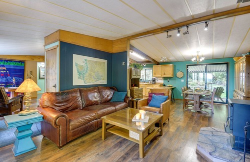 Adelma Beach House | Secluded Port Townsend Retreat: Pets Welcome!