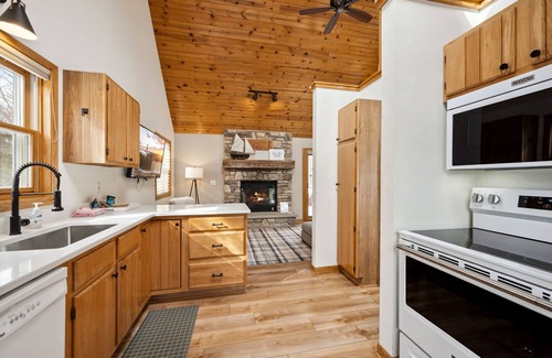Sister Bay House | Secluded Scandanavian Cabin In Sister Bay