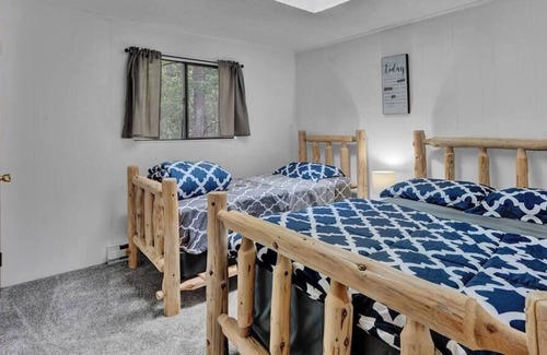 White Haven Cabin | Secluded Stream Front Log Cabin | HotTub | FirePit