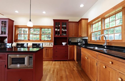 Barnet House | Secluded, Vermont lakefront home & private shore. Summer 2025 sold out.