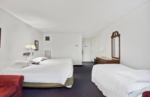 North East Hotel | Second Conference Family Deluxe Bay View