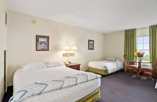 North East Hotel | Second Conference Standard Deluxe Bay View